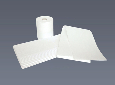 Melt blown liquid filter material